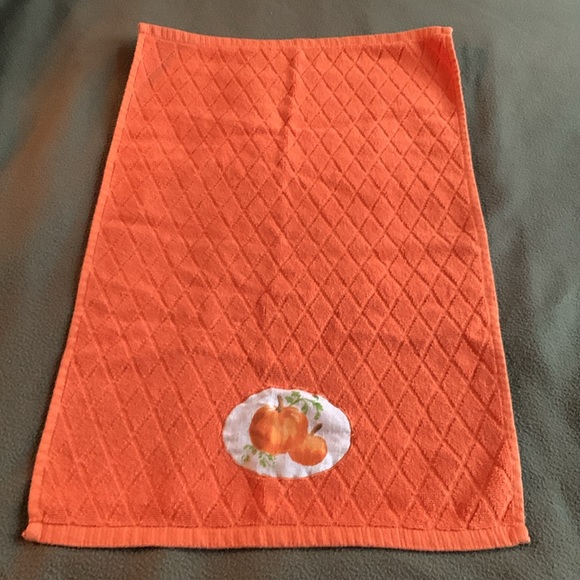 Harvest Fall dish towels. Set of 2. Approximately 15 1/2” x 24” - Picture 4 of 7